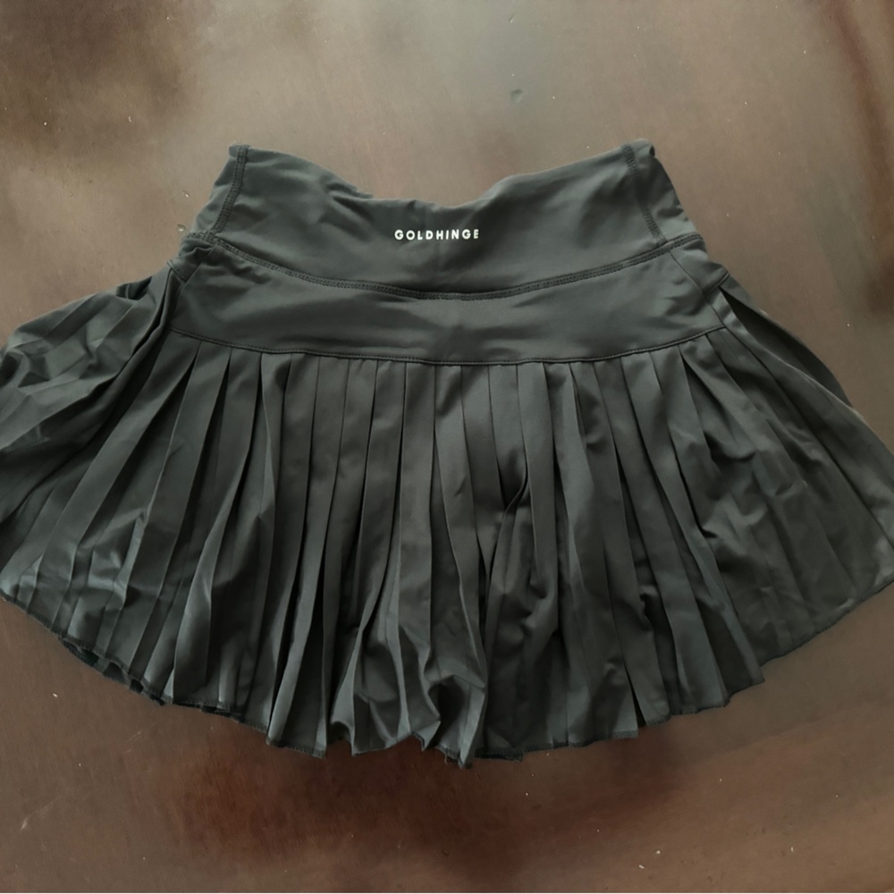 Black Gold Hinge tennis skirt size medium
